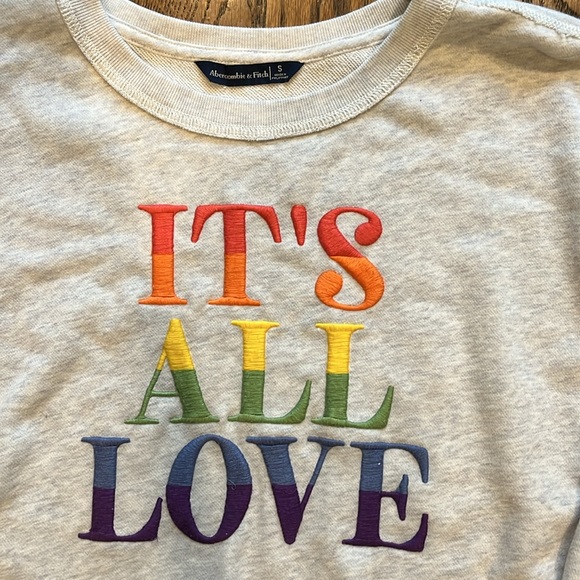 Abercrombie Sweatshirt - Picture 2 of 2